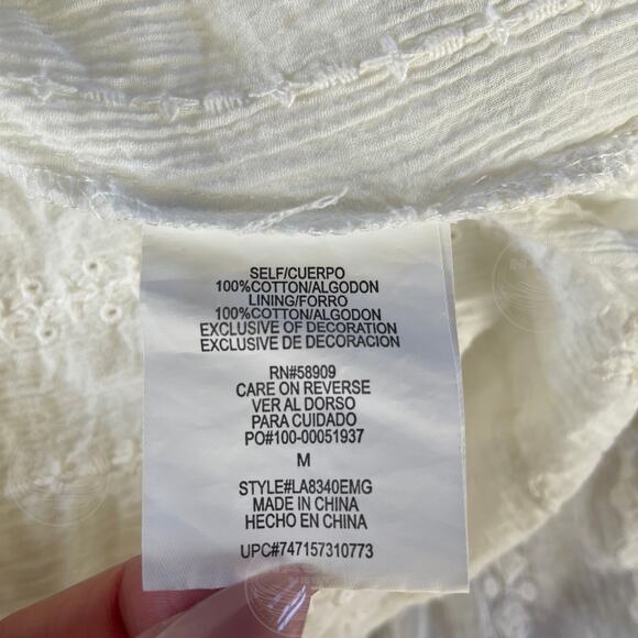 Gibson & Latimer M White Lace Wrap Dress | Midi Cottage, Feminine, Boho Romantic - Picture 5 of 5